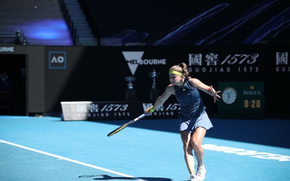 却以各自的 却以各自的