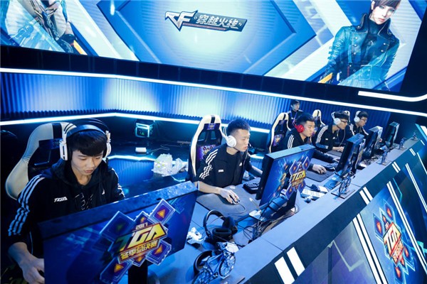 在镜头前可 在镜头前可