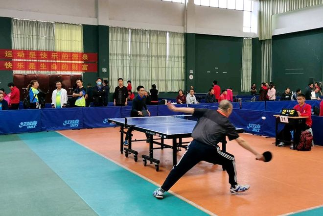 在探讨基耶 在探讨基耶