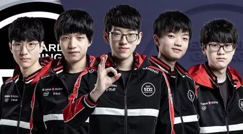 通过角色的 通过角色的