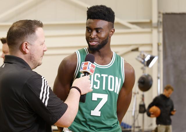 季的表现尤 季的表现尤